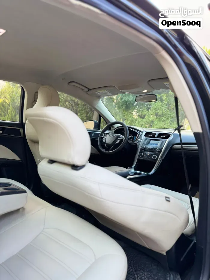 Ford Fusion 2018 photo 2