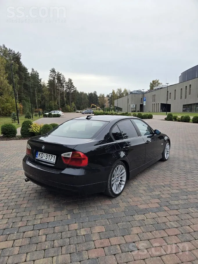 BMW 320 2007 photo 4