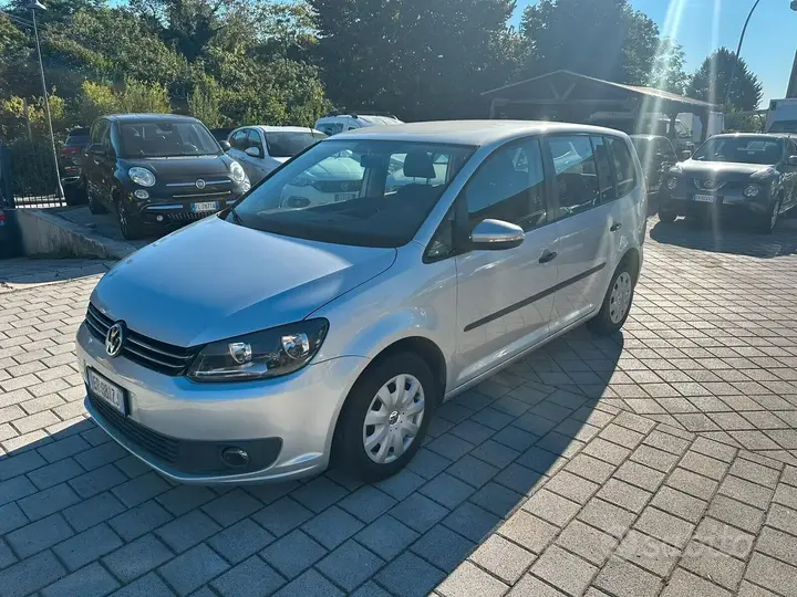 Volkswagen Touran 2013 photo 5