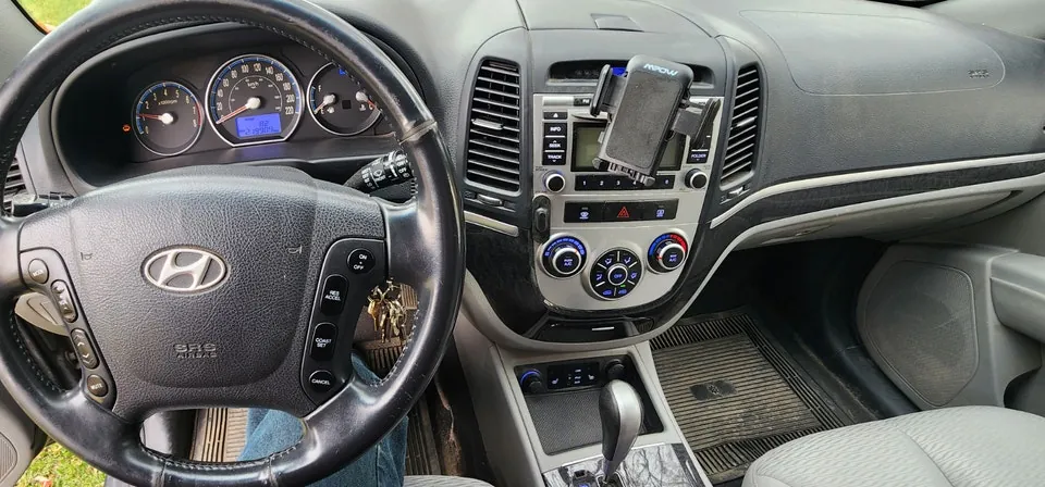 Hyundai Santa Fe 2009 photo 3