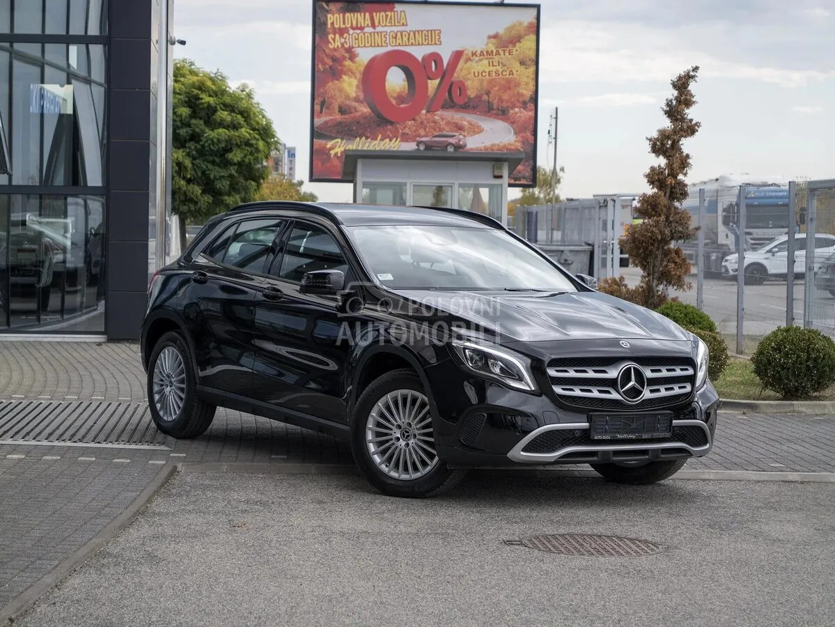 Mercedes-Benz Gla 180 2018 photo 2