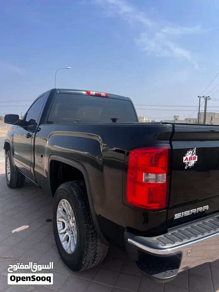 GMC Sierra 2015 photo 2