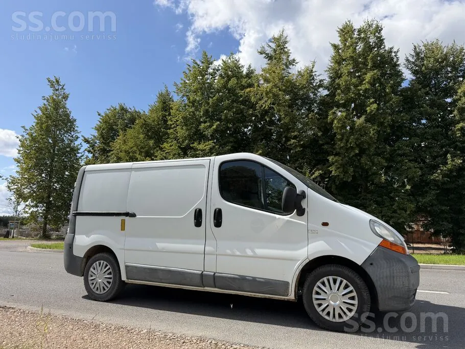 Renault Trafic 2003 photo 4
