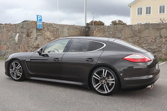 Porsche Panamera 4S 2012 photo 5