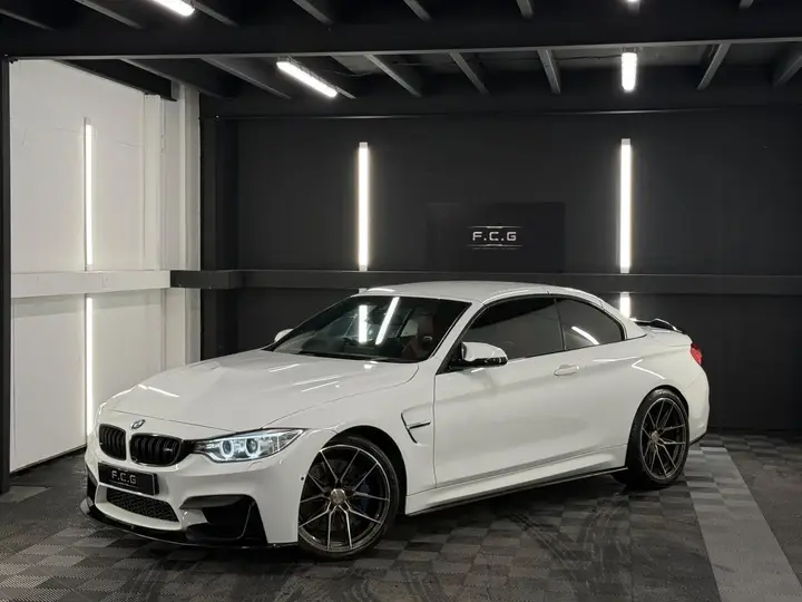 BMW M4 2017 photo 2