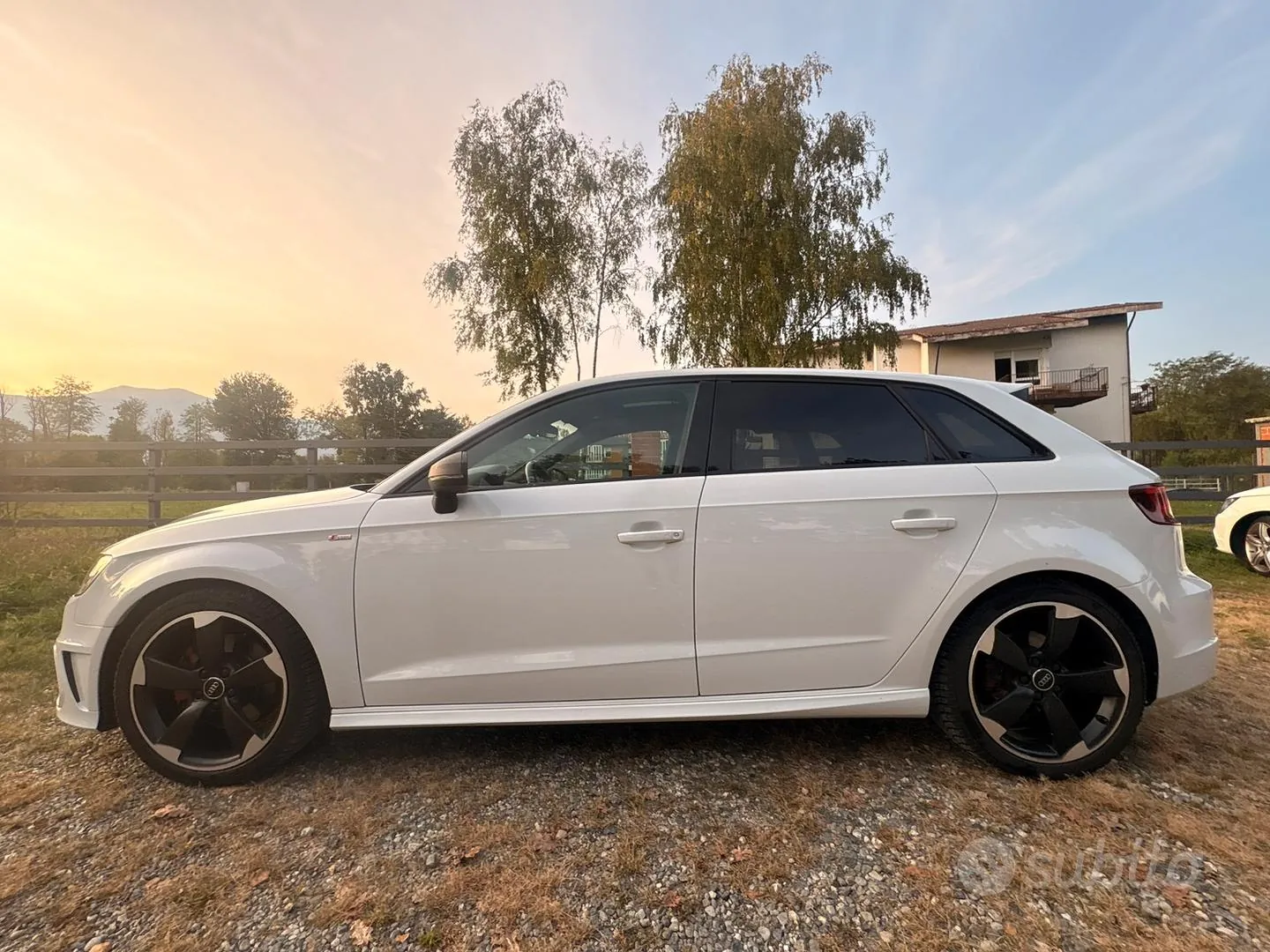 Audi A3 2015 photo 3