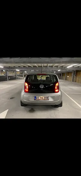 Volkswagen Up 2013 photo 5