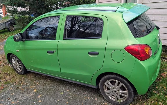 Mitsubishi Space Star I 2014 photo 3
