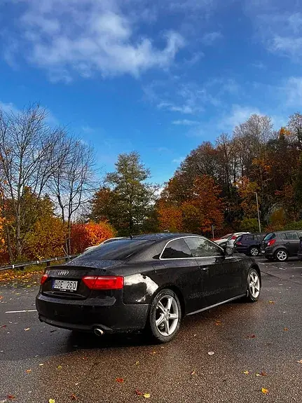 Audi A5 2010 photo 5