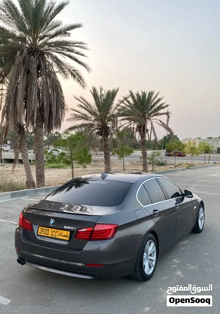 BMW 5 Series 2013 photo 2