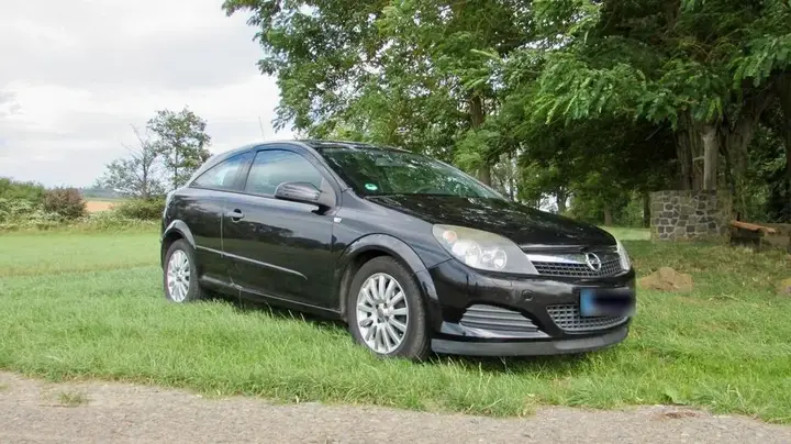 Opel Astra H Gtc