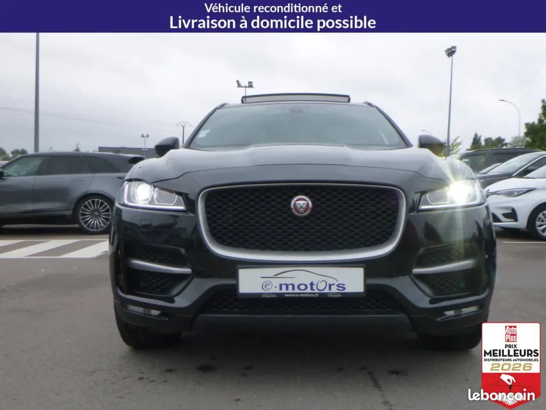 Jaguar F-Pace 2018 photo 2