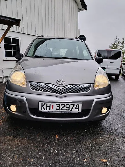 Toyota Yaris Verso