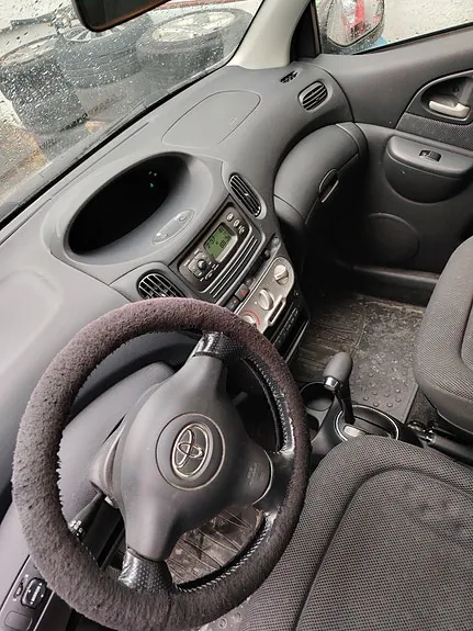 Toyota Yaris Verso 2005 photo 2