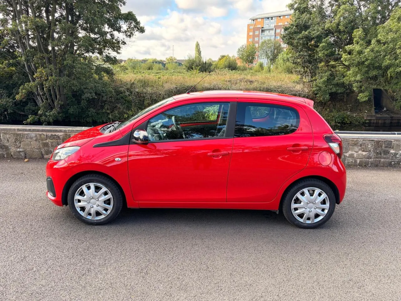 Peugeot 108 2014 photo 5