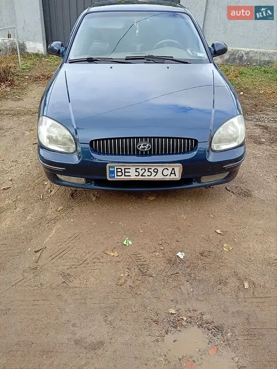 Hyundai Sonata 2002 photo 2