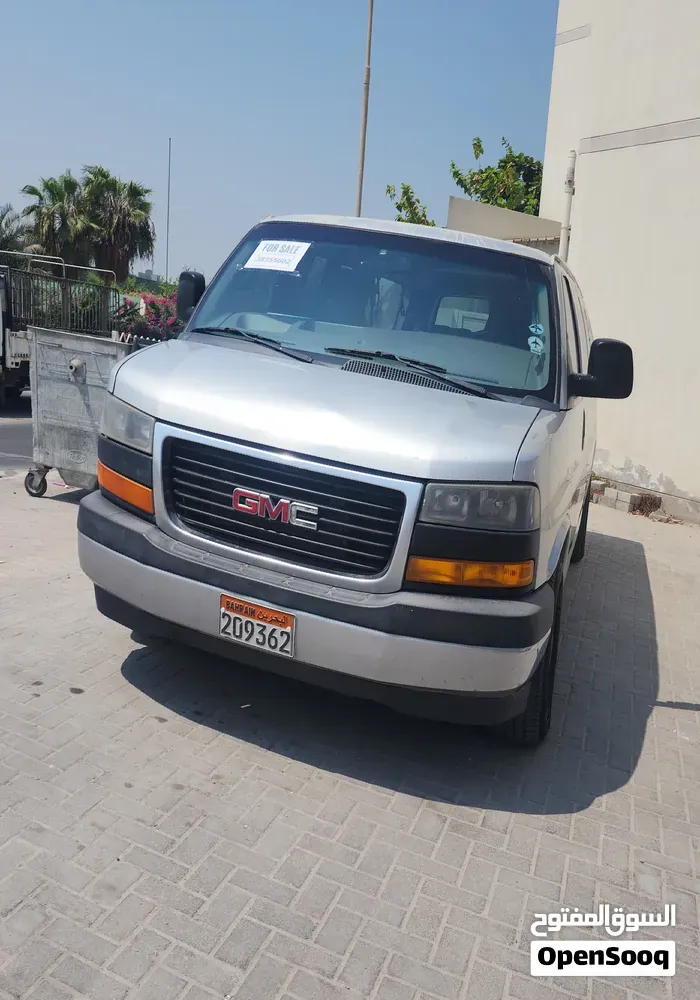 GMC Savana 2018 photo 3