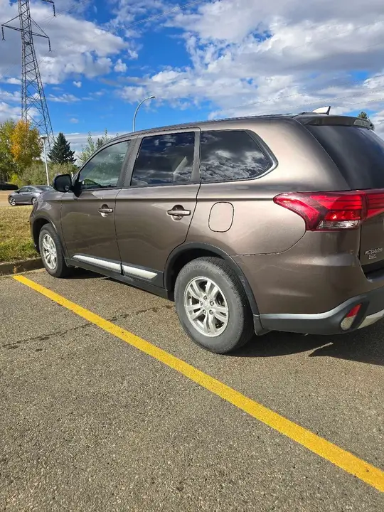 Mitsubishi Outlander 2018 photo 4