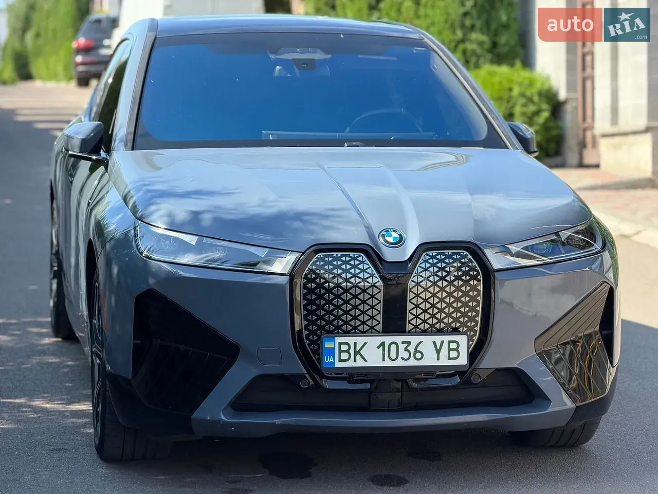 BMW Ix 2023 photo 2