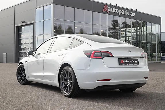 Tesla Model 3 2021 photo 5