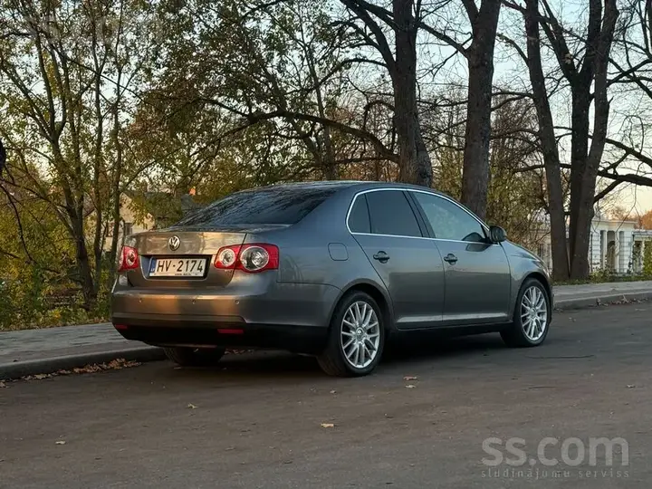 Volkswagen Jetta 2005 photo 4