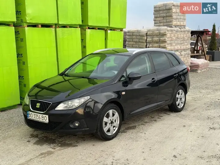 Seat Ibiza 2011 photo 3