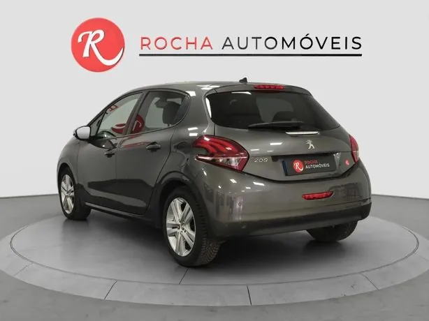Peugeot 208 2018 photo 4