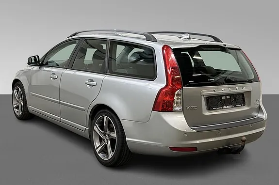 Volvo V50 2010 photo 4