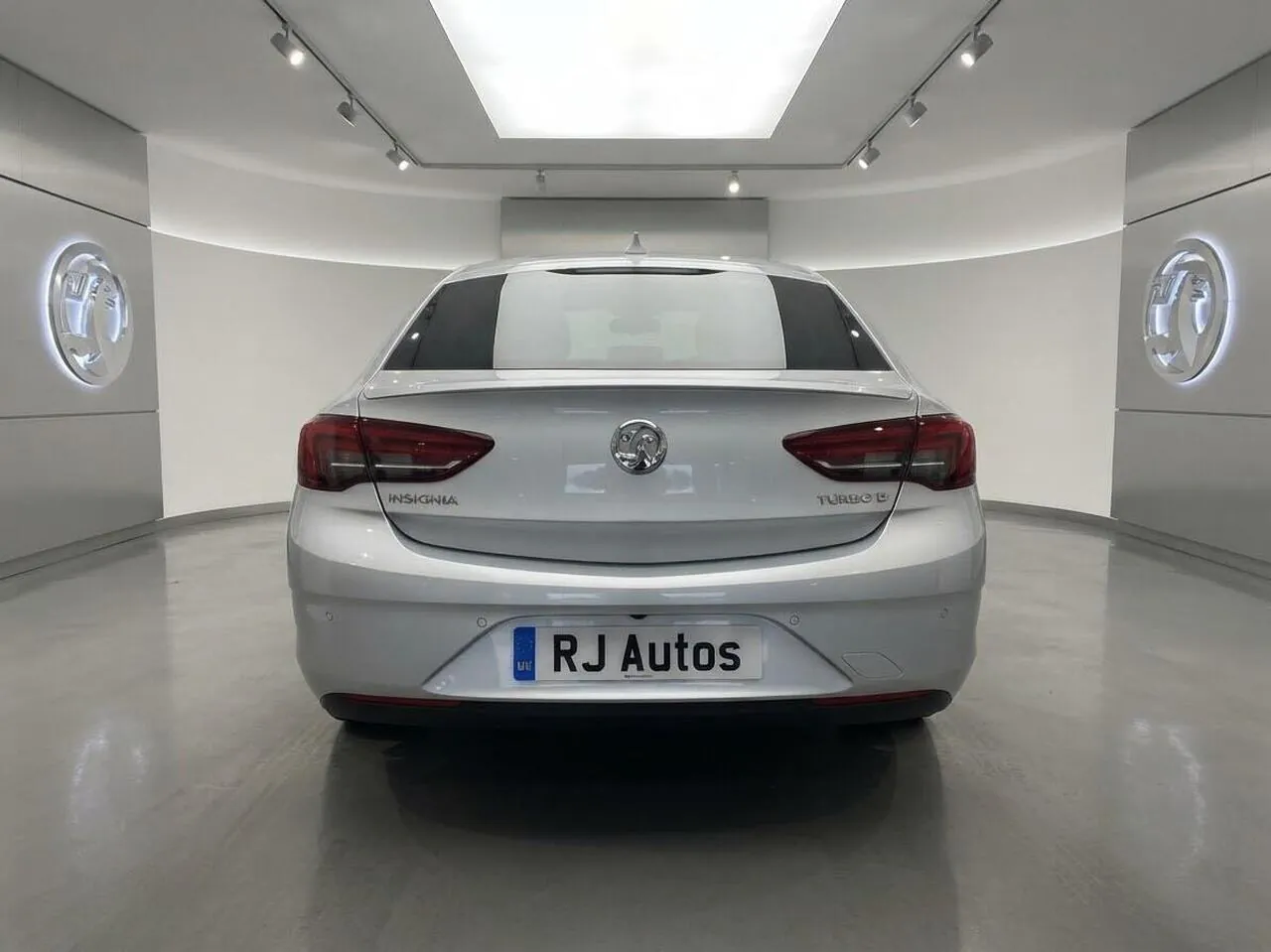 Vauxhall Insignia 2017 photo 4
