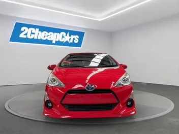 Toyota Aqua 2015 photo 3