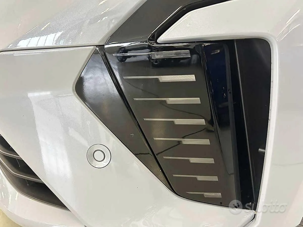 Renault Clio 2024 photo 3