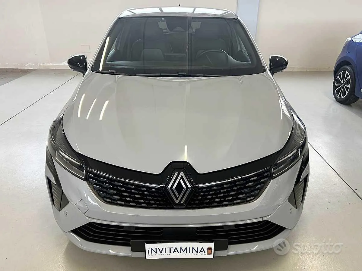 Renault Clio 2024 photo 2