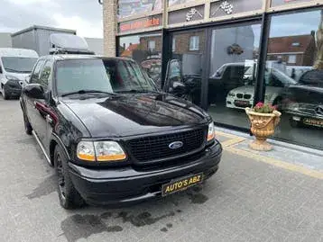 Ford F-150 2002 photo 2