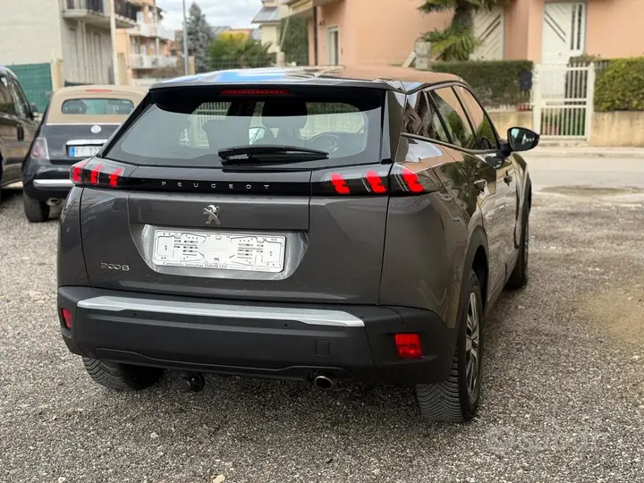 Peugeot 2008 2021 photo 3