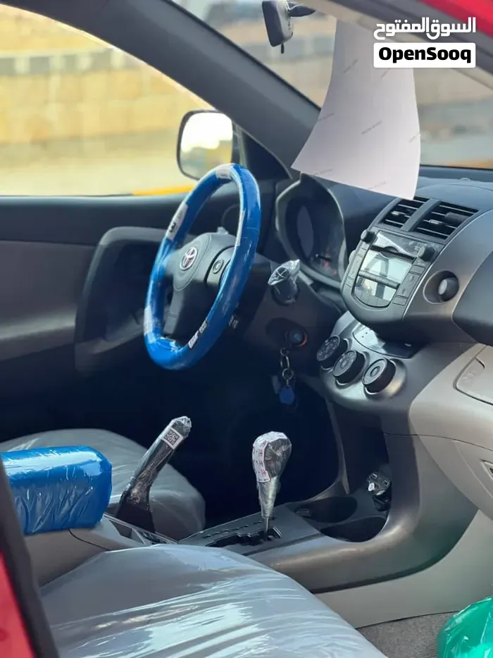 Toyota Rav 4 2011 photo 2