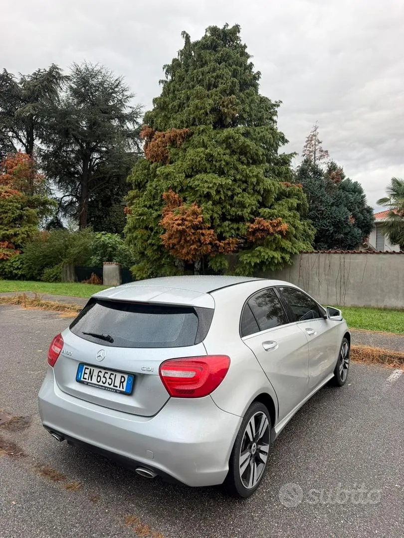 Mercedes-Benz A-Class 2012 photo 5