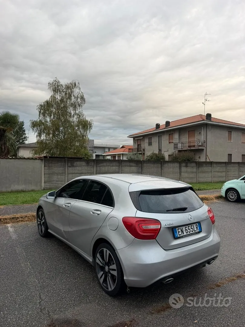 Mercedes-Benz A-Class 2012 photo 3