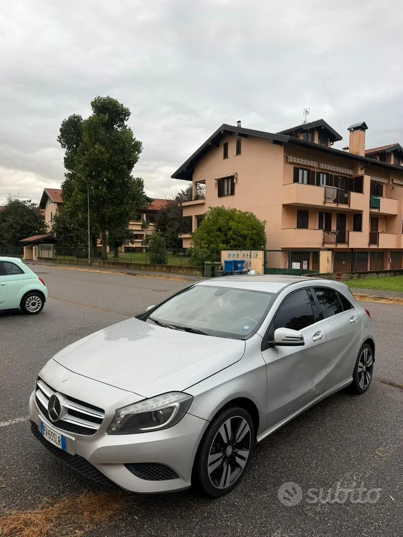 Mercedes-Benz A-Class 2012 photo 2