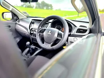 Mitsubishi Triton 2017 photo 3