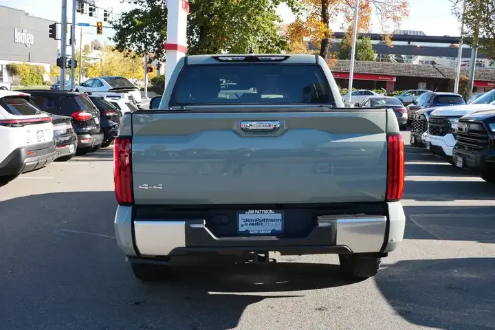 Toyota Tundra 2023 photo 4