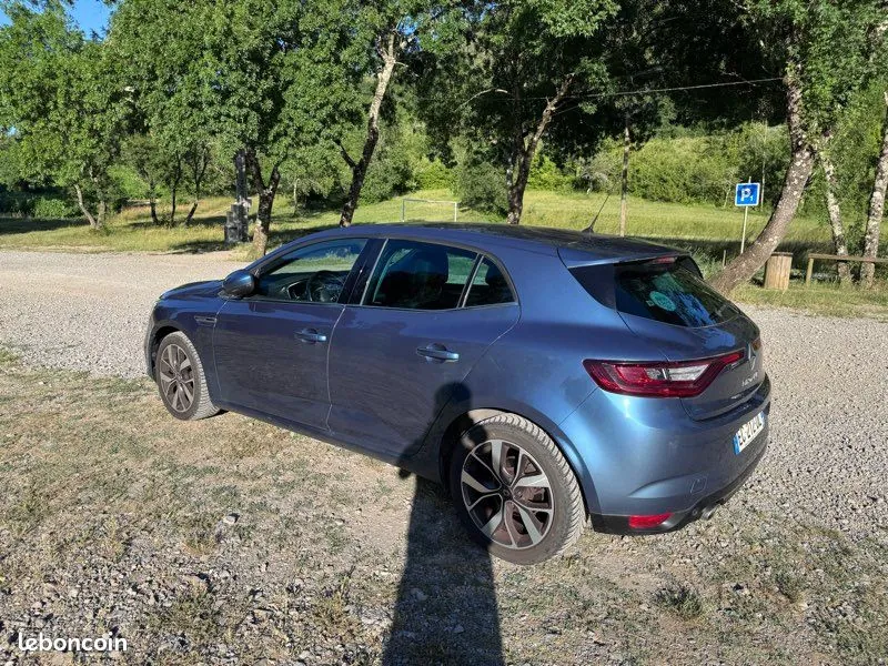 Renault Megane 2016 photo 2