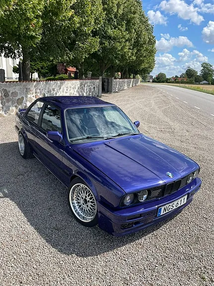 BMW 320I