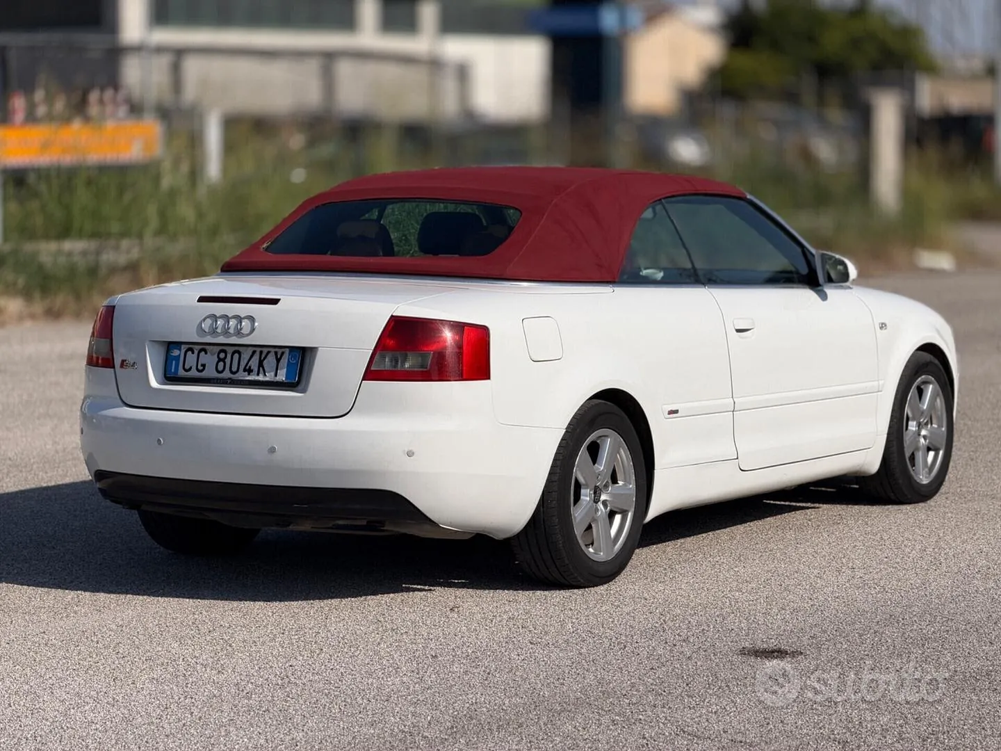 Audi A4 2003 photo 2