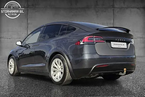 Tesla Model X 2017 photo 4