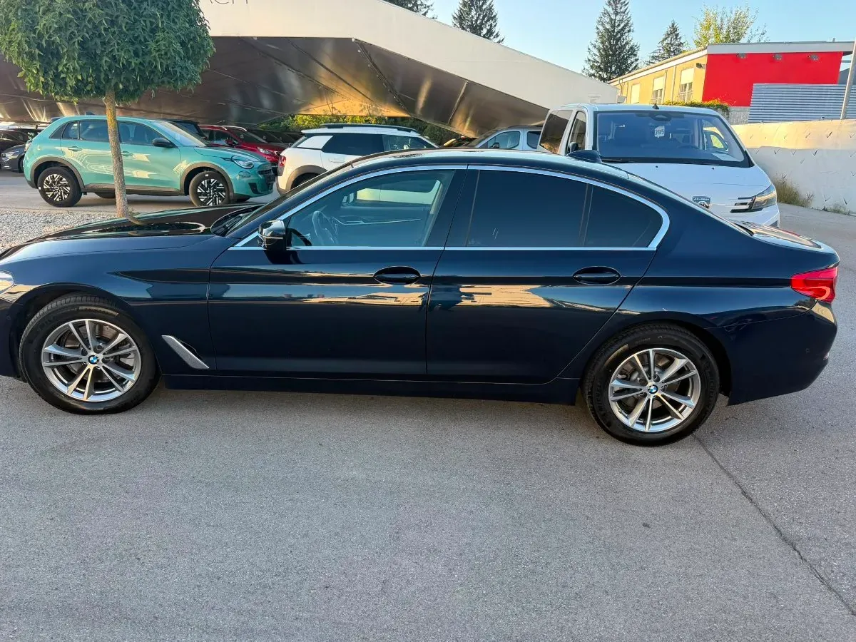 BMW 5 Series 2019 photo 3