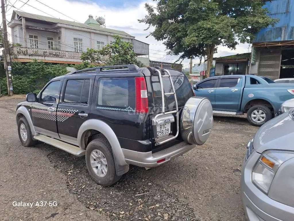 Ford Everest 2008 photo 2