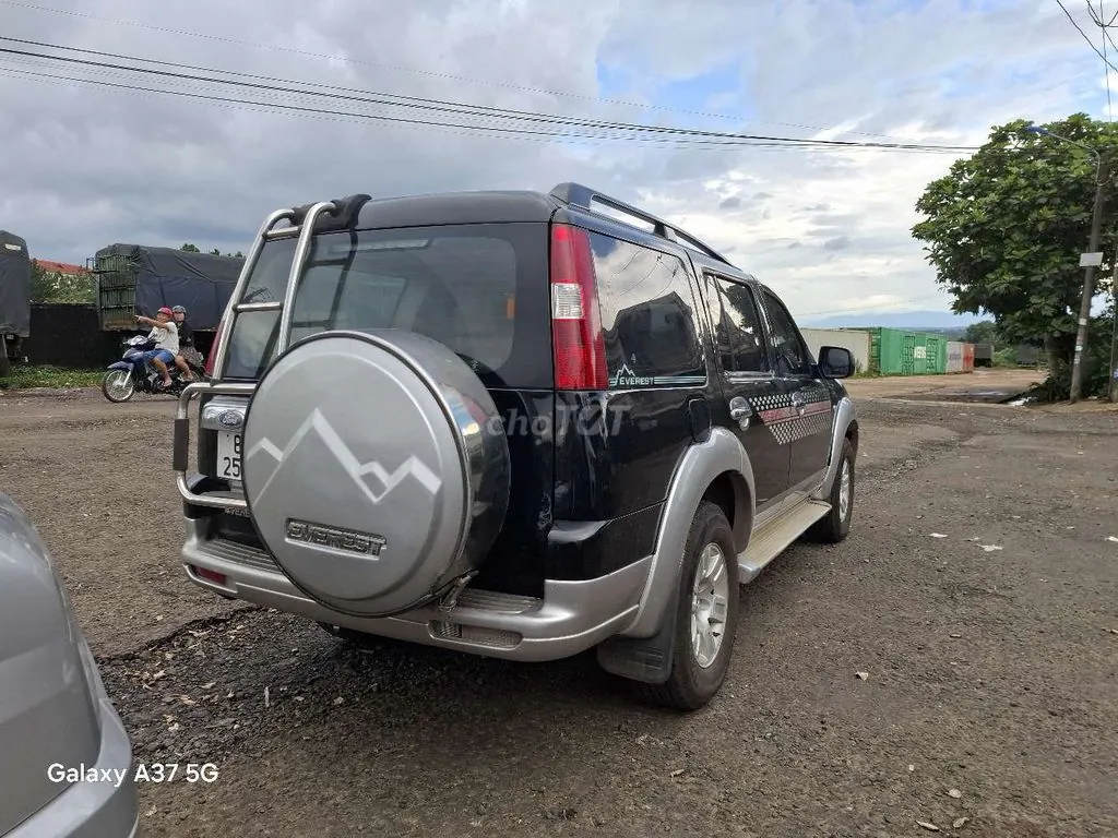 Ford Everest 2008 photo 3