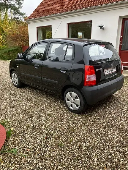 Kia Picanto 2006 photo 2