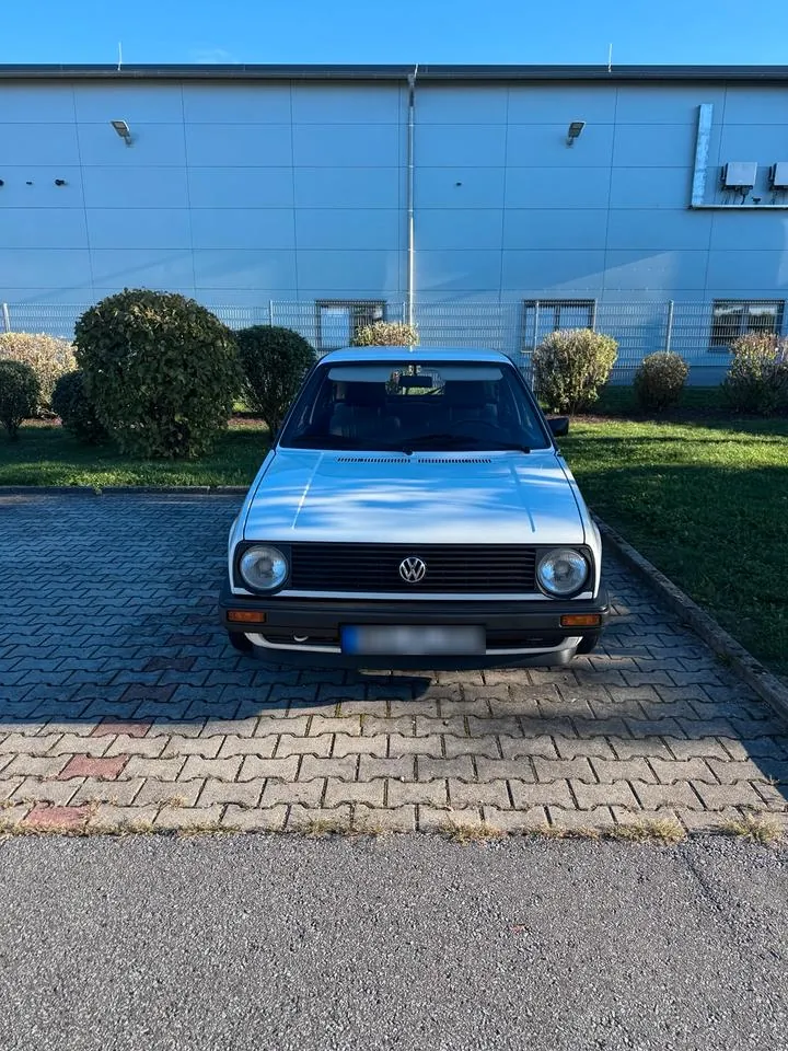 Volkswagen Golf 2