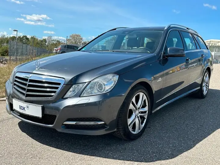 Mercedes-Benz E300